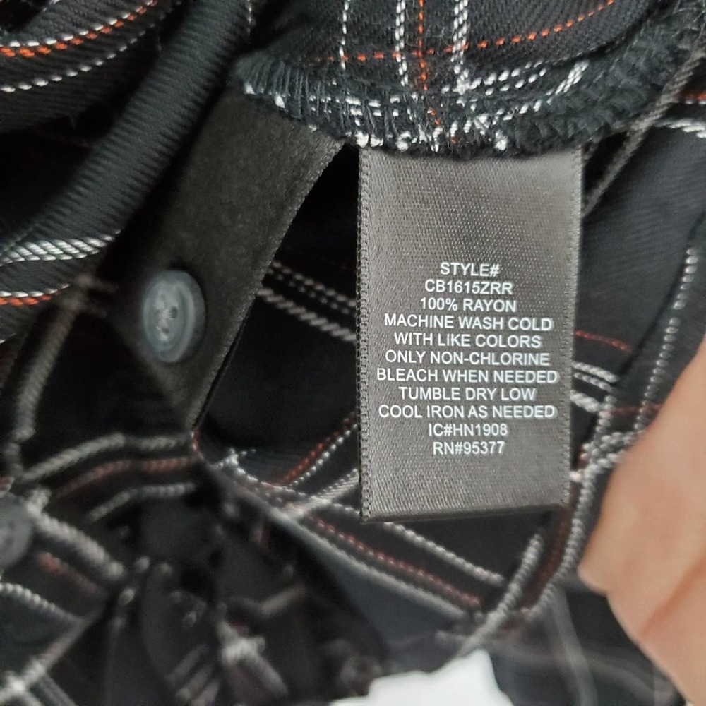 Sanctuary | NWT Plaid knot front top - Picture 4 of 6